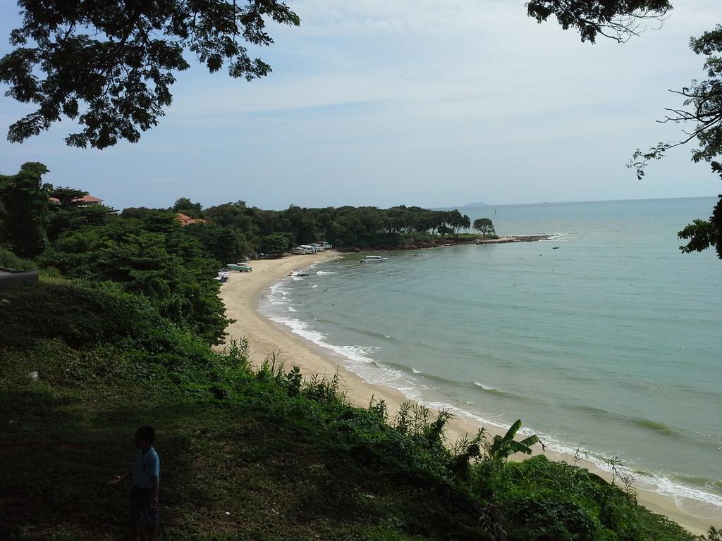 Cosy Beach View Apartments Pattaya Ngoại thất bức ảnh