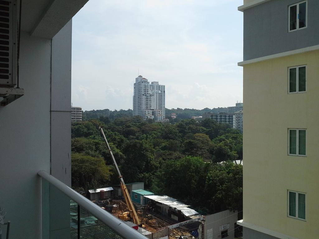 Cosy Beach View Apartments Pattaya Ngoại thất bức ảnh